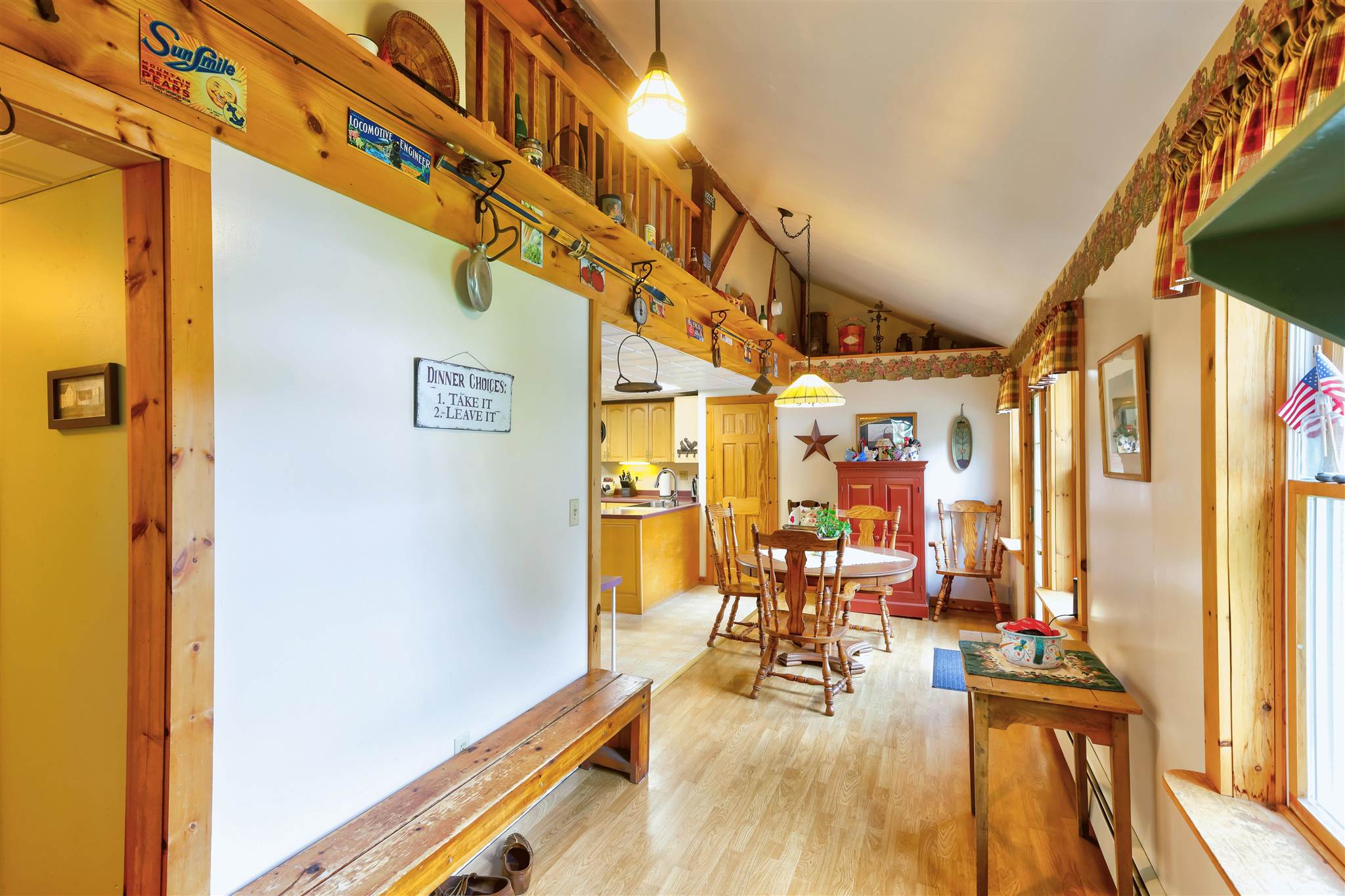 1184 Stagecoach Road Morristown, VT 05661 - Photo 4 of 32