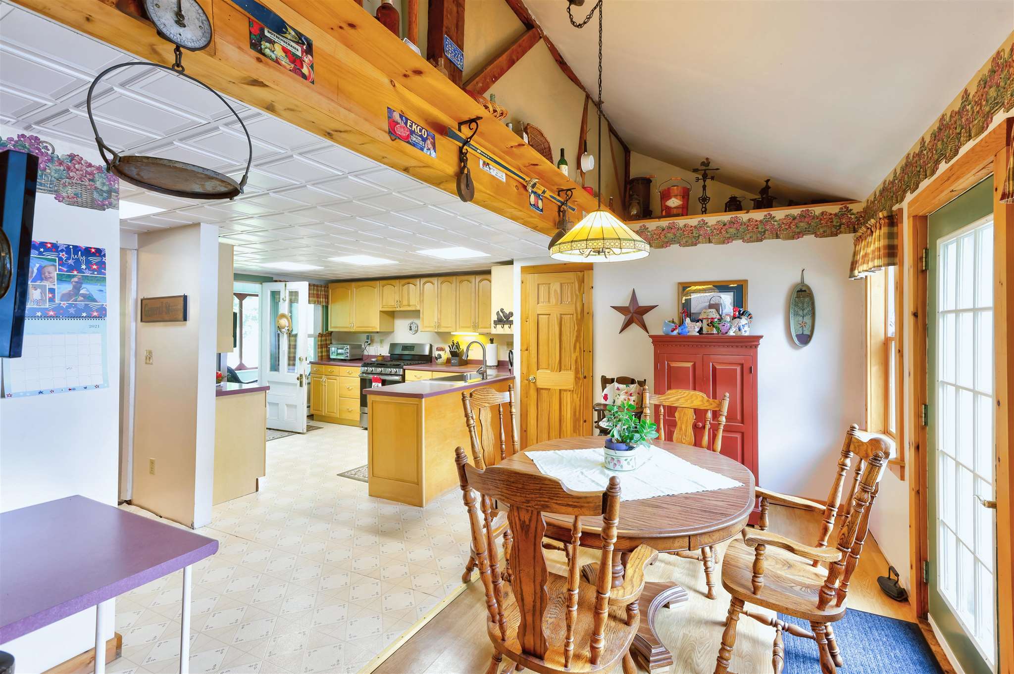 1184 Stagecoach Road Morristown, VT 05661 - Photo 5 of 32