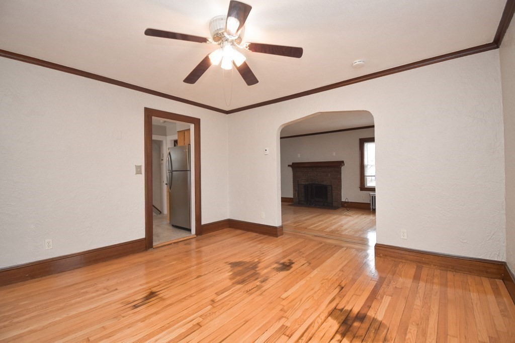 719 Allen Street Springfield, MA 01118 - Photo 11 of 40