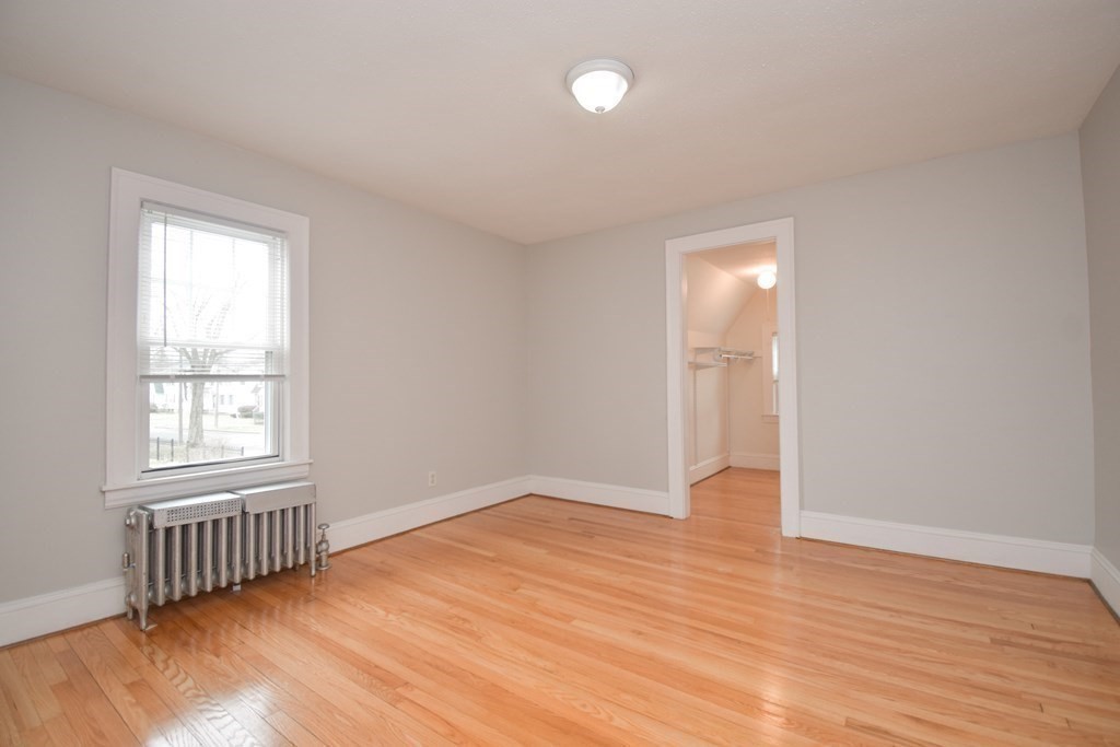 719 Allen Street Springfield, MA 01118 - Photo 21 of 40