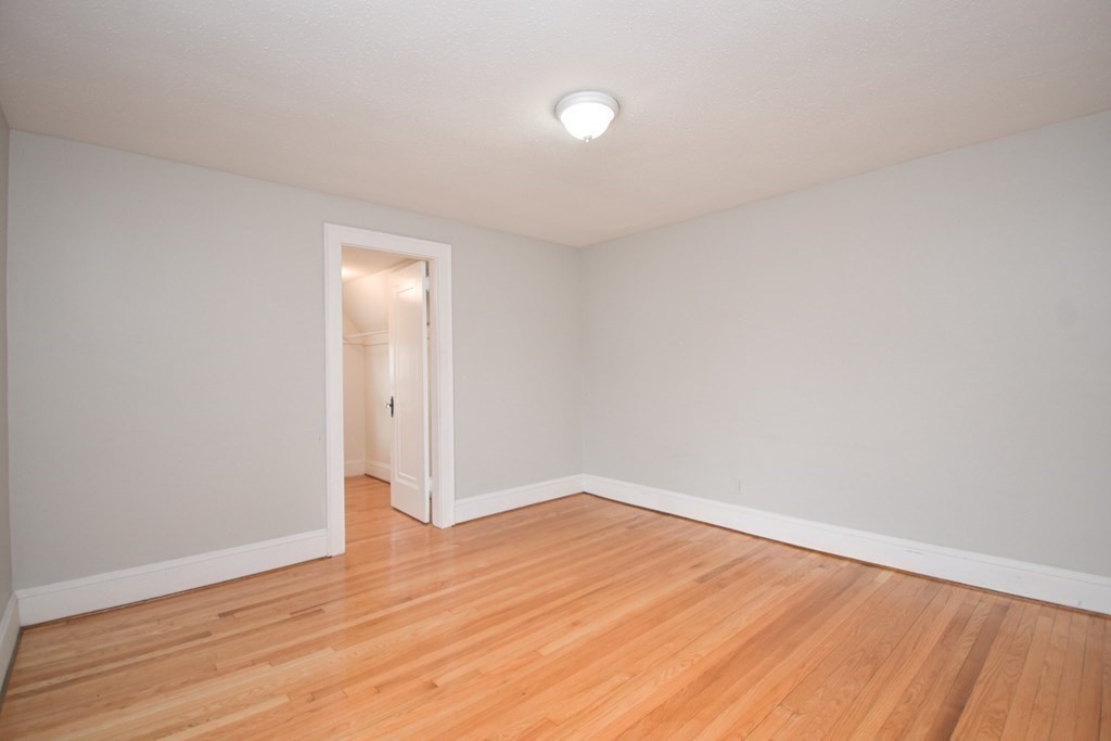 719 Allen Street Springfield, MA 01118 - Photo 22 of 40