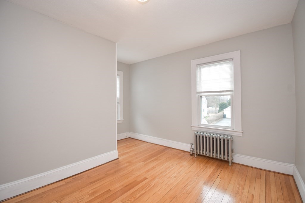 719 Allen Street Springfield, MA 01118 - Photo 25 of 40