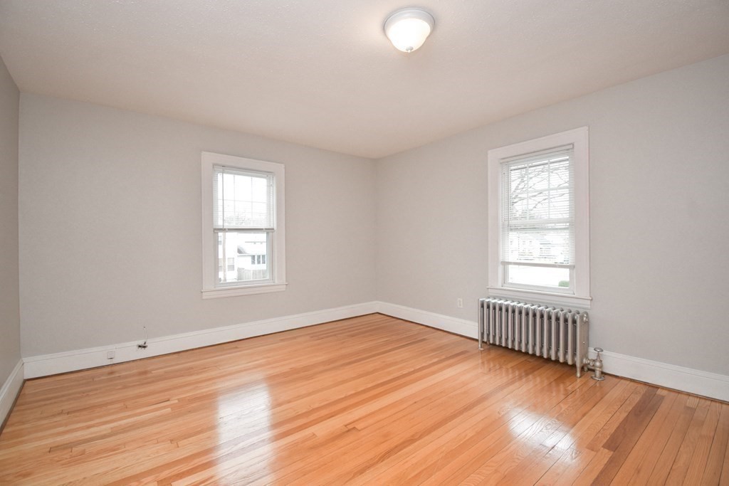 719 Allen Street Springfield, MA 01118 - Photo 27 of 40
