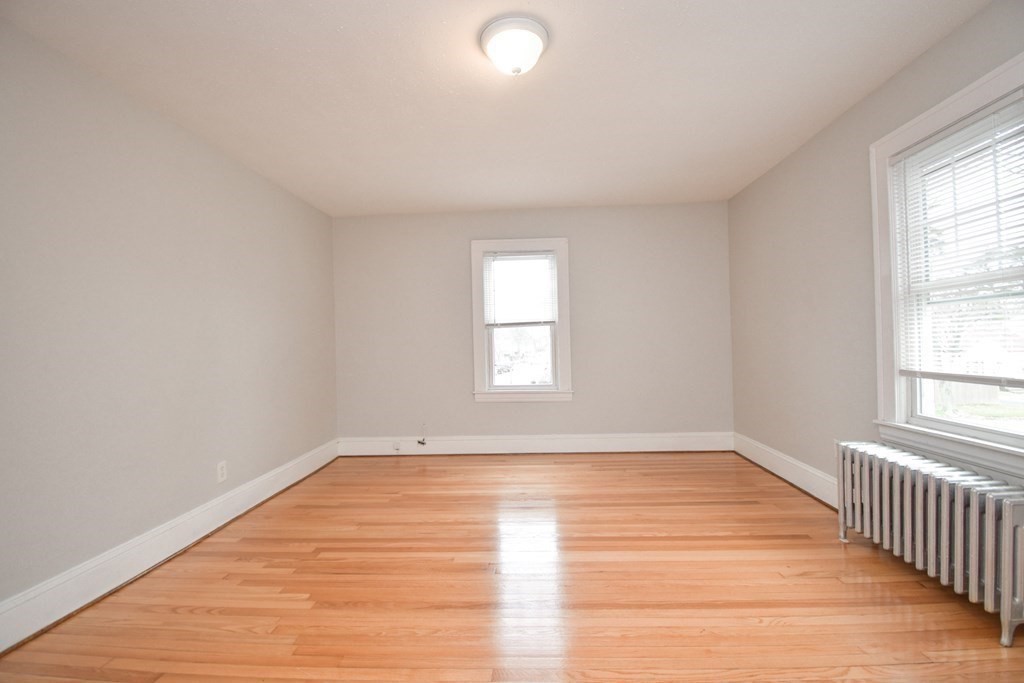 719 Allen Street Springfield, MA 01118 - Photo 28 of 40