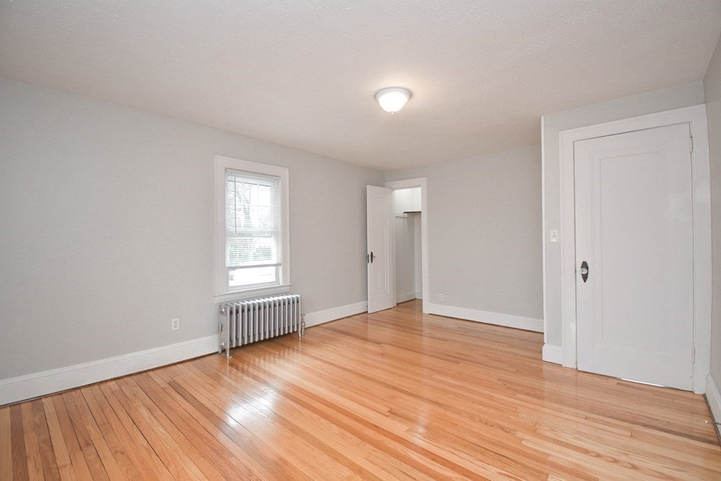 719 Allen Street Springfield, MA 01118 - Photo 29 of 40