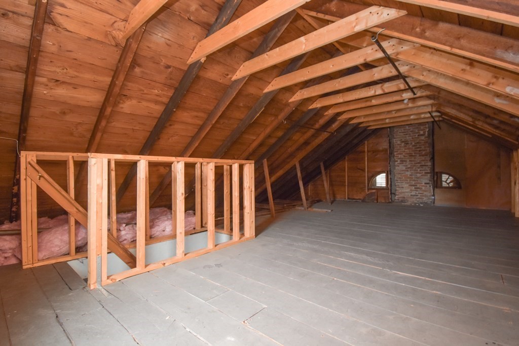 719 Allen Street Springfield, MA 01118 - Photo 37 of 40