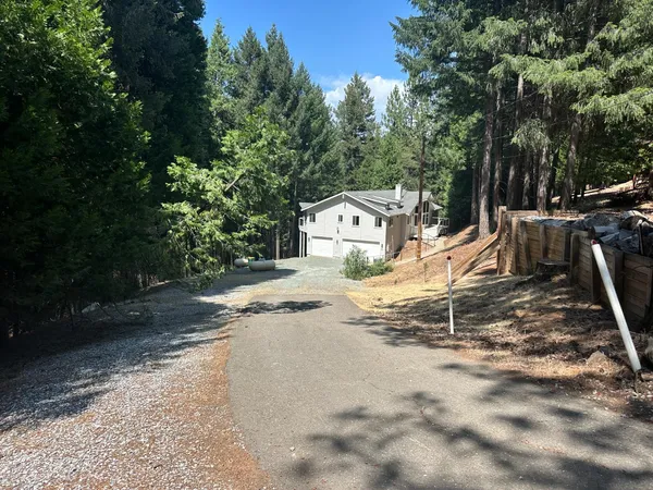 $537,000 | 5801 Lupin Lane, Pollock Pines, CA 95726