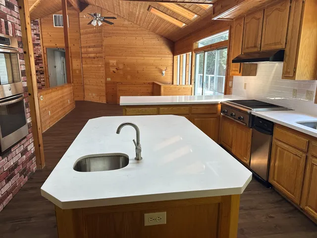 $594,900 | 5801 Lupin Lane, Pollock Pines, CA 95726