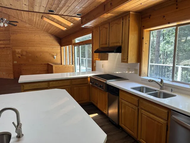 $594,900 | 5801 Lupin Lane, Pollock Pines, CA 95726