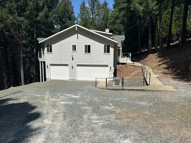 $594,900 | 5801 Lupin Lane, Pollock Pines, CA 95726