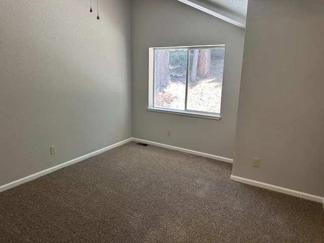 $594,900 | 5801 Lupin Lane, Pollock Pines, CA 95726