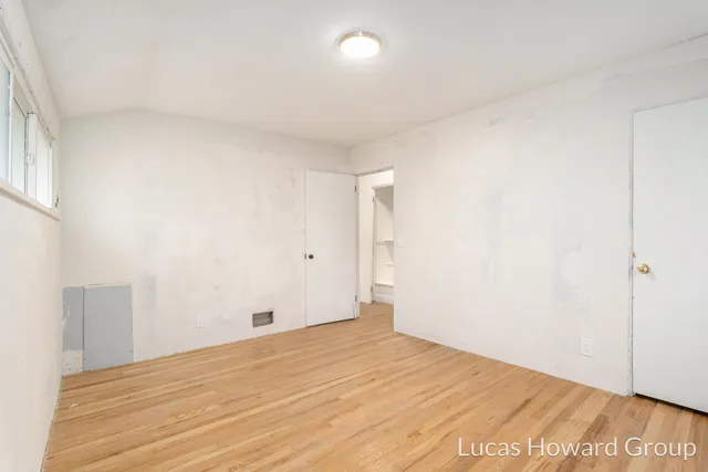 $169,900 | 305 East Pine Street, Fremont, MI 49412