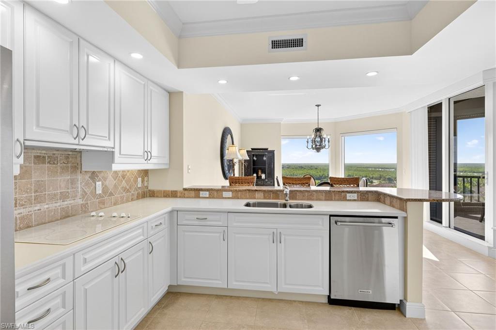 1060 Borghese Lane, Unit 702 Naples, FL 34114 - Photo 10 of 48