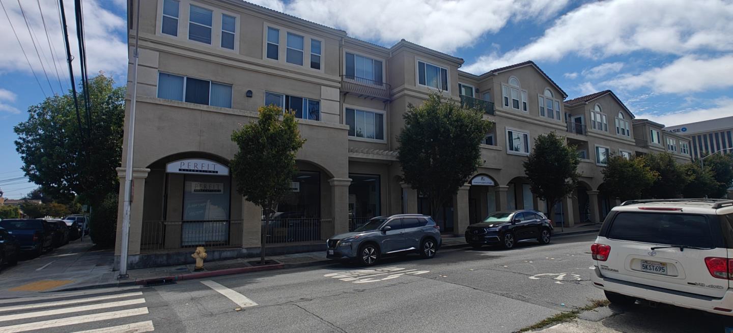 94 17th Avenue San Mateo, CA 94402 - Photo 1 of 1