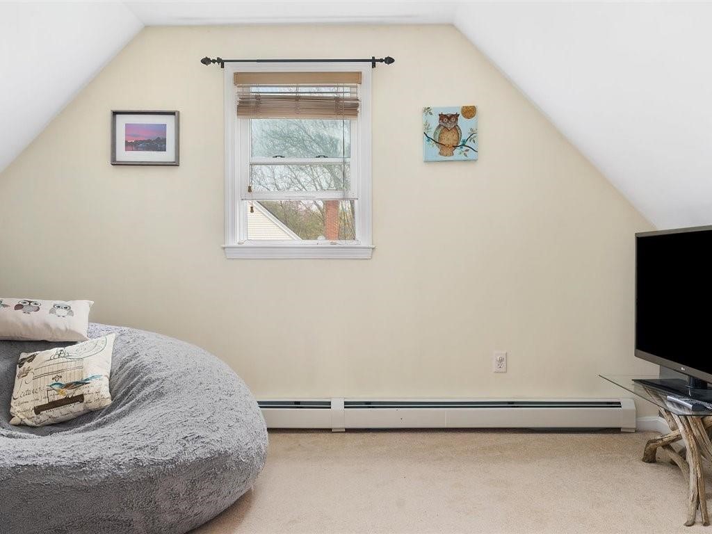 196 Post Road Westerly, RI 02891 - Photo 12 of 22