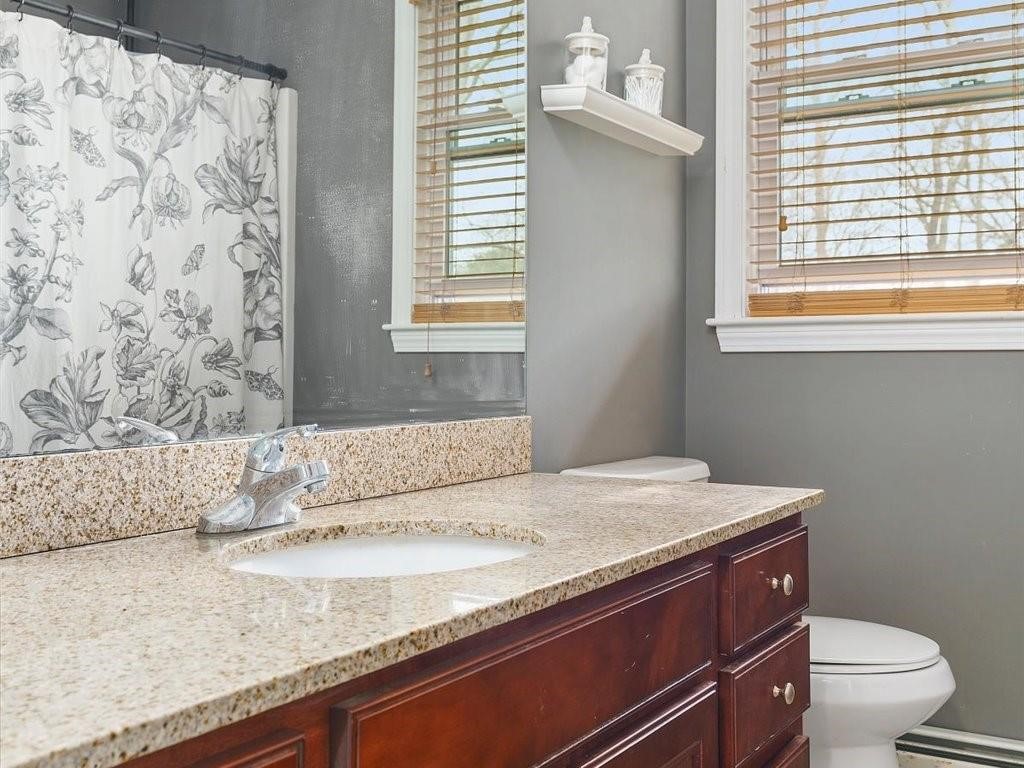 196 Post Road Westerly, RI 02891 - Photo 14 of 22