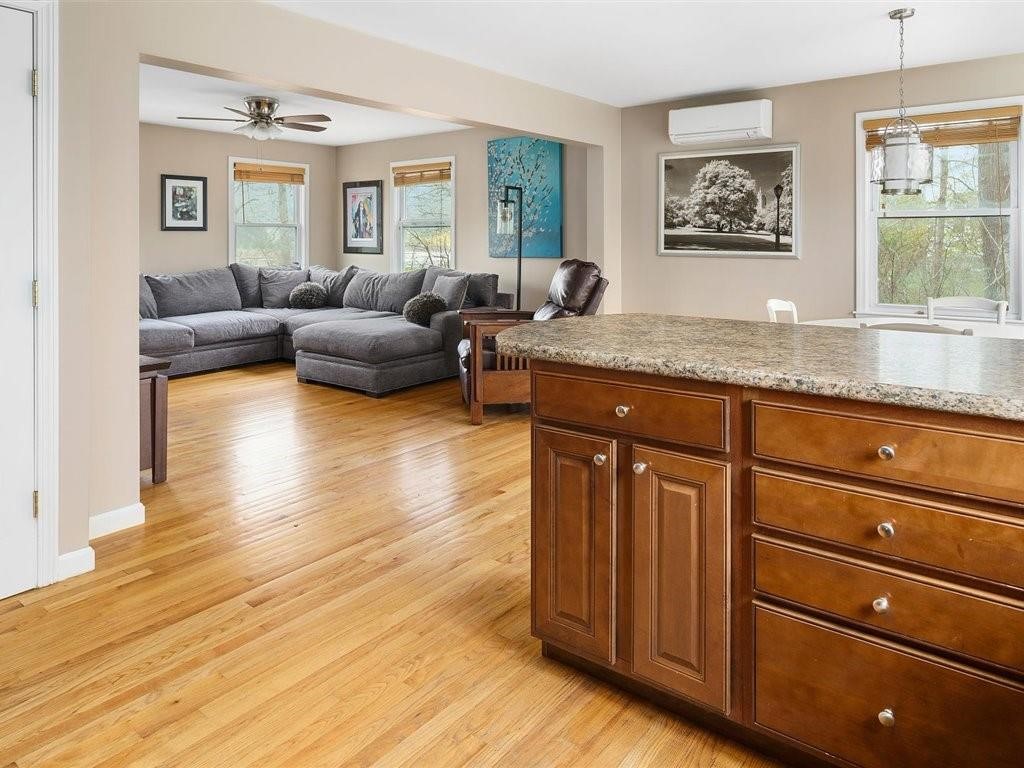 196 Post Road Westerly, RI 02891 - Photo 18 of 22