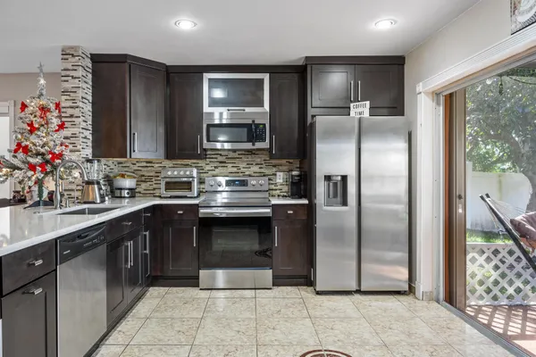 $730,000 | 940 Southwest 96th Avenue, Pembroke Pines, FL 33025