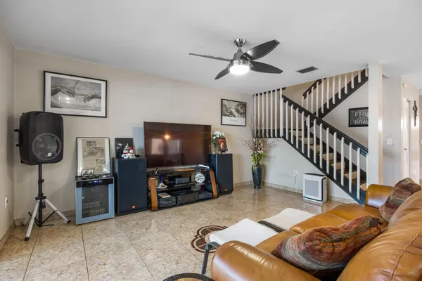 $730,000 | 940 Southwest 96th Avenue, Pembroke Pines, FL 33025