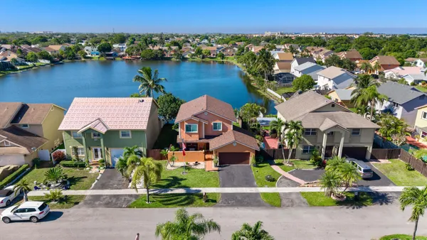 $730,000 | 940 Southwest 96th Avenue, Pembroke Pines, FL 33025