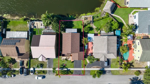 $730,000 | 940 Southwest 96th Avenue, Pembroke Pines, FL 33025