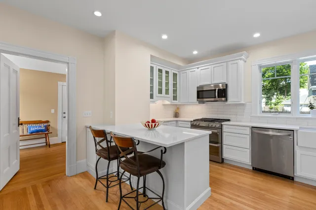 $795,000 | 294 Broadway, Rockland, ME 04841