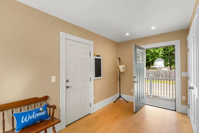 $795,000 | 294 Broadway, Rockland, ME 04841