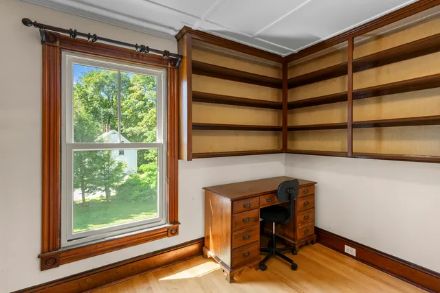 $795,000 | 294 Broadway, Rockland, ME 04841