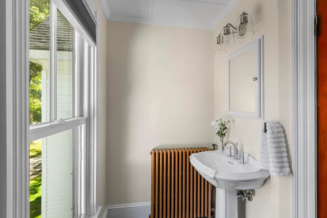 $795,000 | 294 Broadway, Rockland, ME 04841