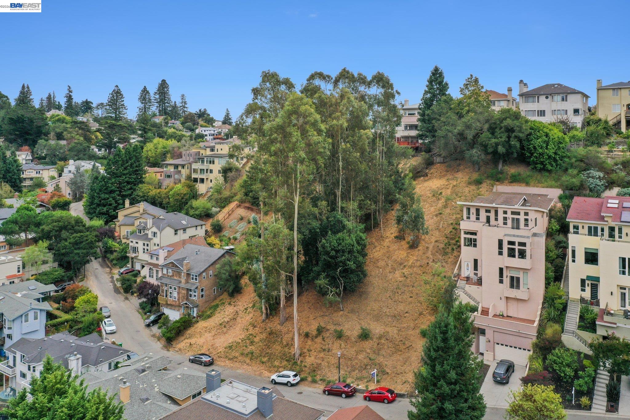 209 Sheridan Road Oakland, CA 94618 - Photo 1 of 11