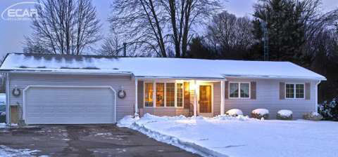 4154 East Coldwater Road Flint, MI 48506 - Photo 1 of 14 20429934.JPG
