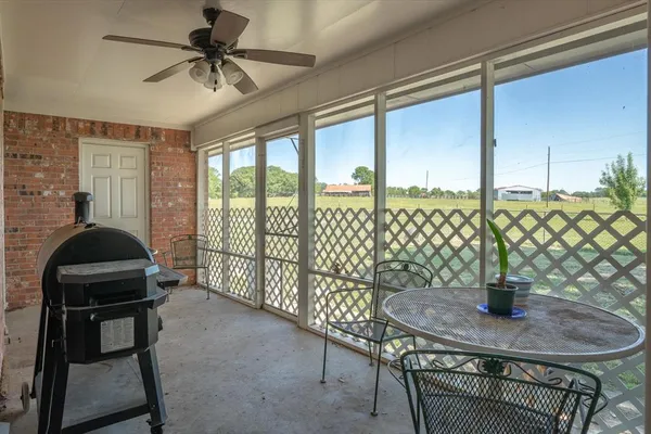 $325,000 | 24289 Highway 19, Canton, TX 75103