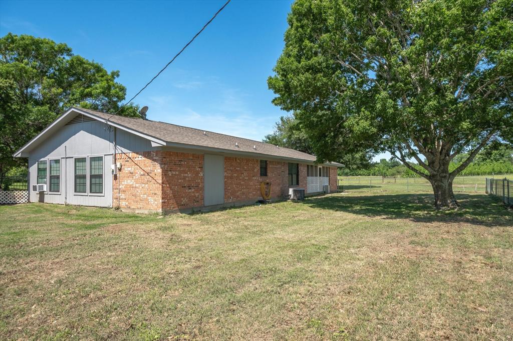 24289 Highway 19 Canton, TX 75103 - Photo 22 of 28