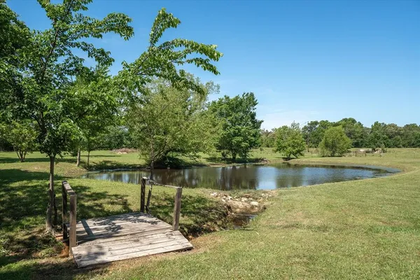 $325,000 | 24289 Highway 19, Canton, TX 75103