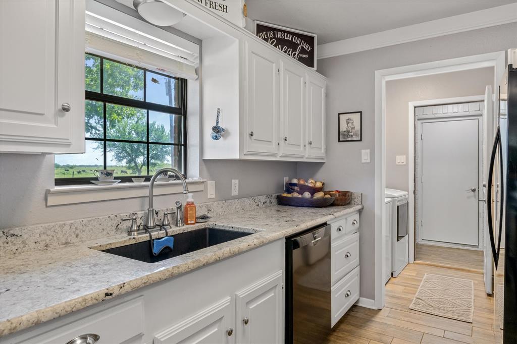 24289 Highway 19 Canton, TX 75103 - Photo 10 of 28