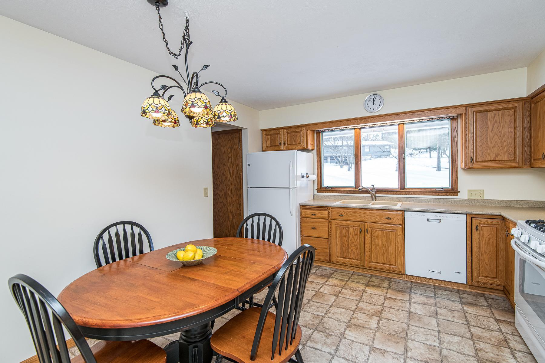 2220 Lenwood Drive Southwest Rochester, MN 55902 - Photo 11 of 38 Gallery Image 11