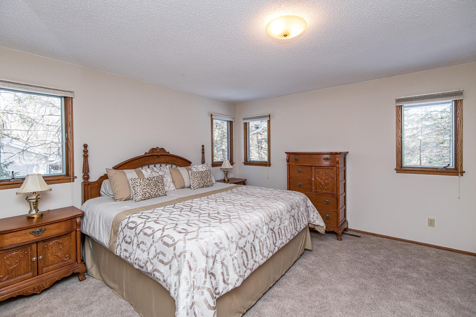 2220 Lenwood Drive Southwest Rochester, MN 55902 - Photo 15 of 38 Gallery Image 15