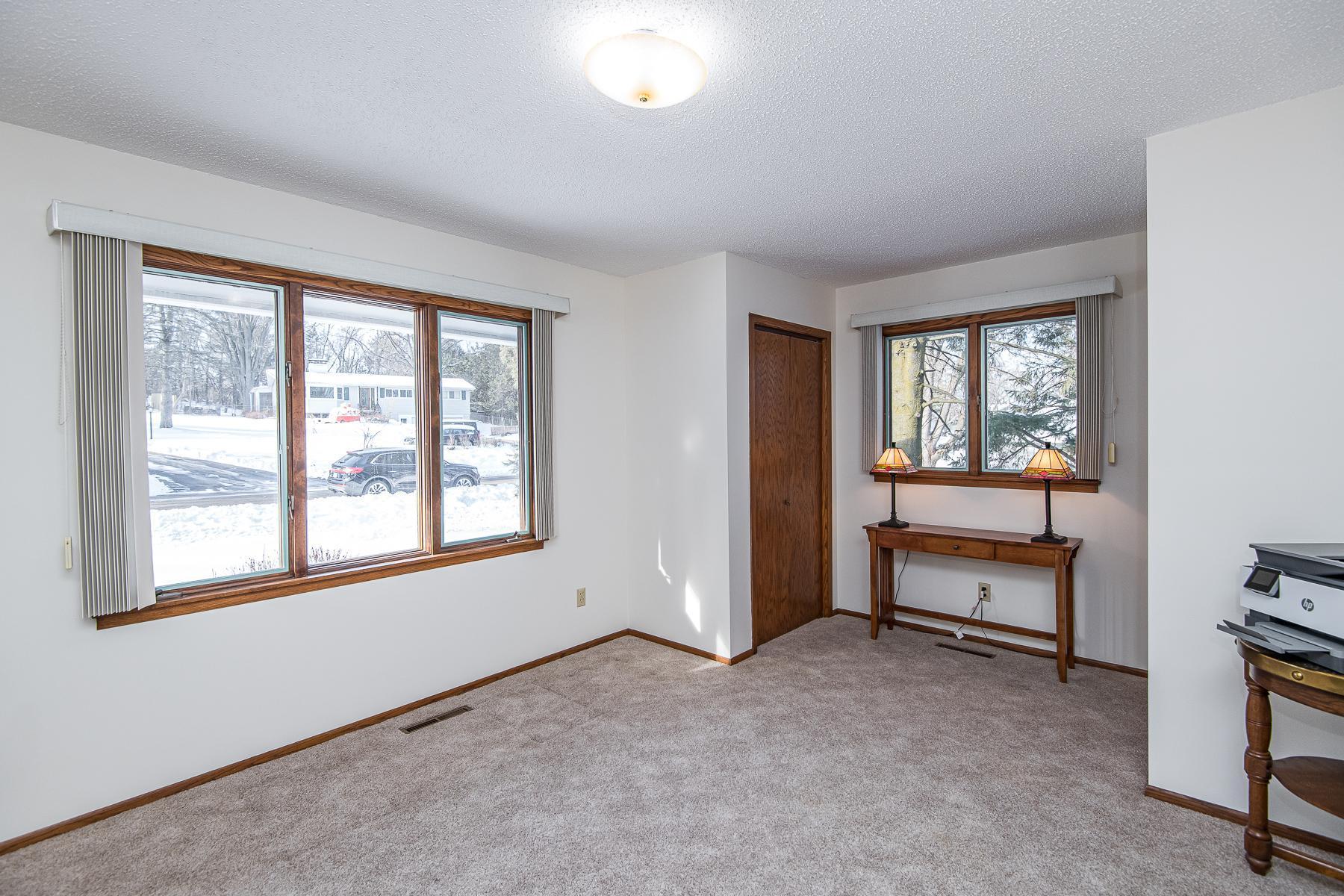 2220 Lenwood Drive Southwest Rochester, MN 55902 - Photo 17 of 38 Gallery Image 17