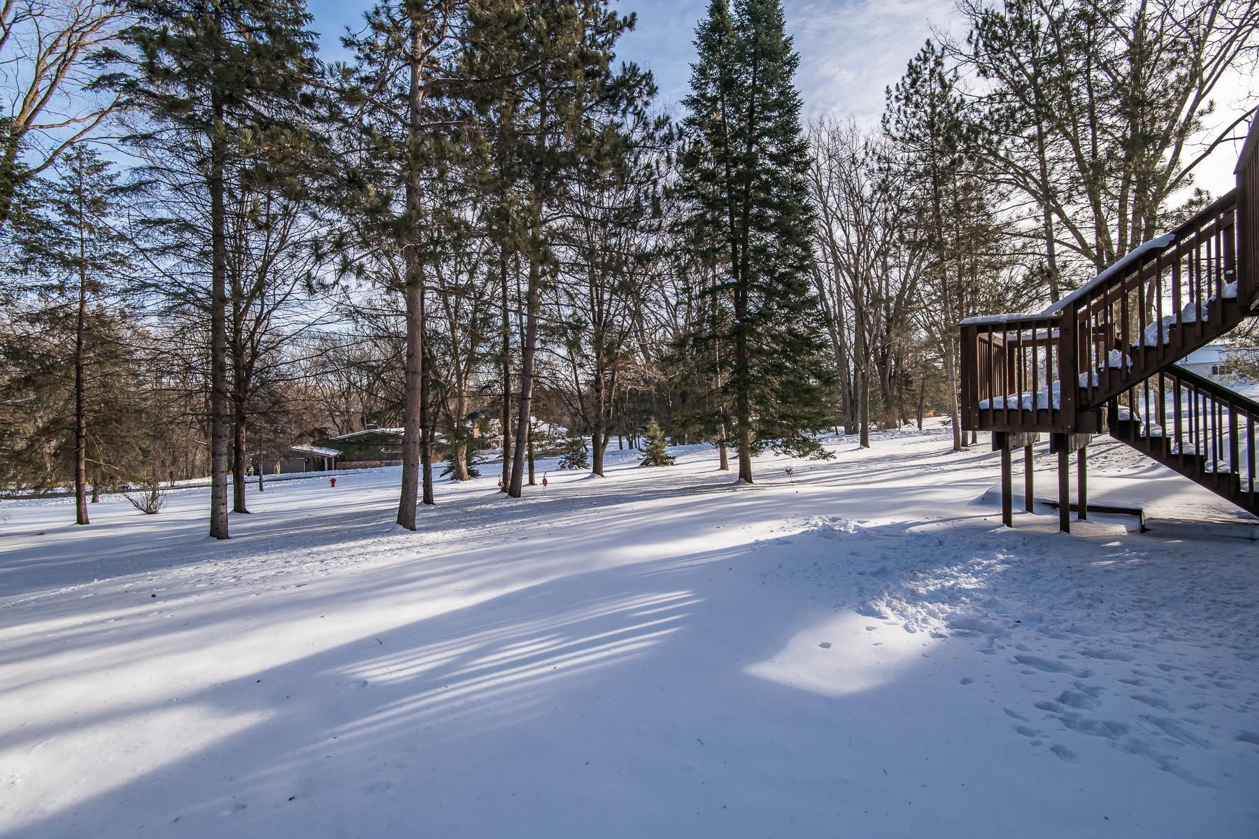 2220 Lenwood Drive Southwest Rochester, MN 55902 - Photo 37 of 38 Gallery Image 37