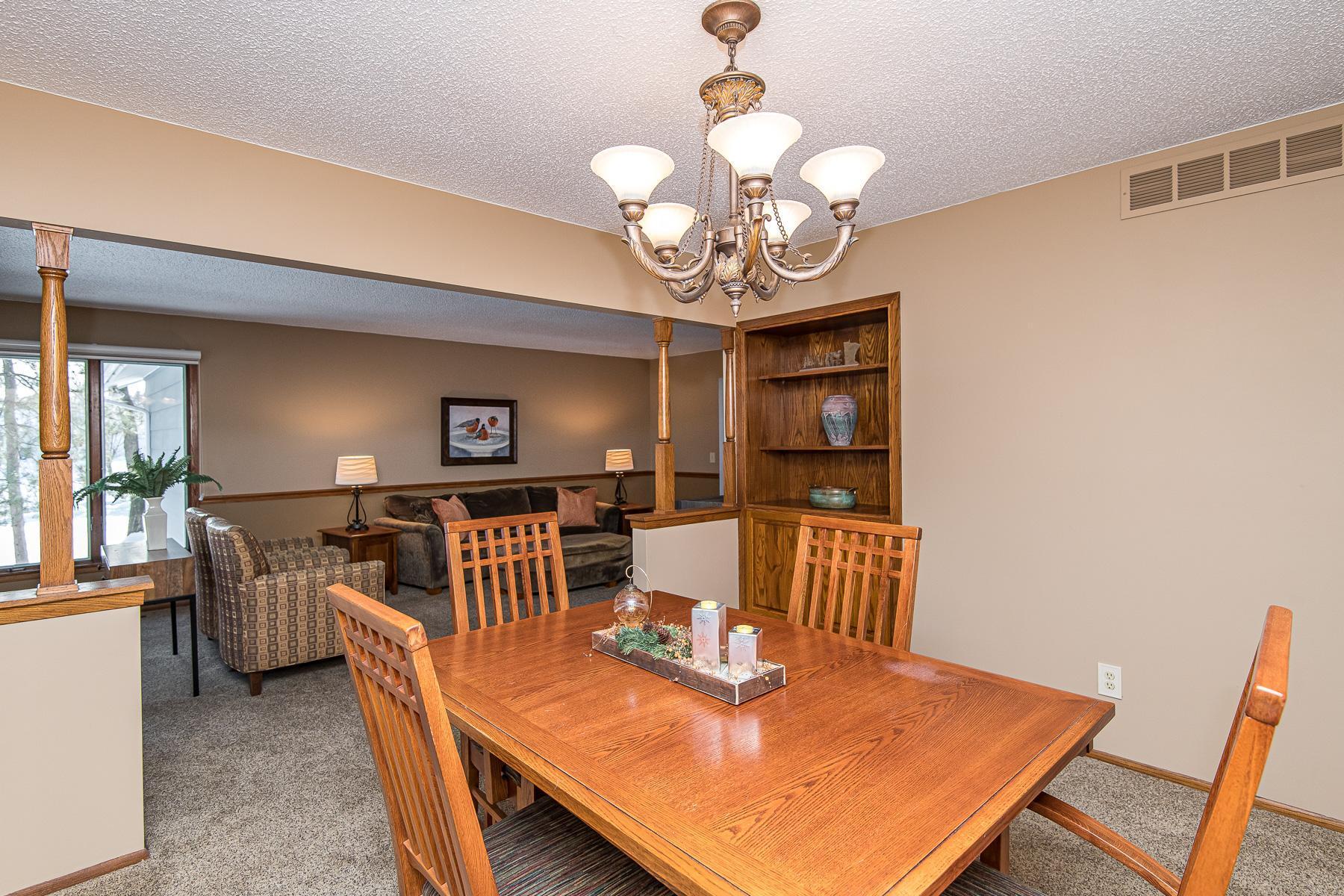 2220 Lenwood Drive Southwest Rochester, MN 55902 - Photo 9 of 38 Gallery Image 9