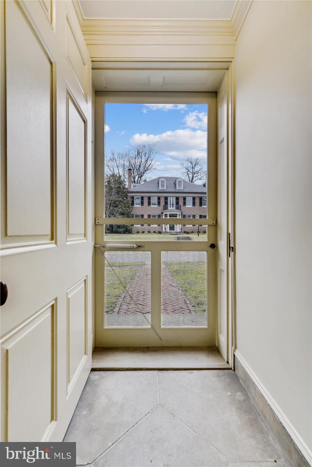 105 Millbrook Road Baltimore, MD 21218 - Photo 13 of 87