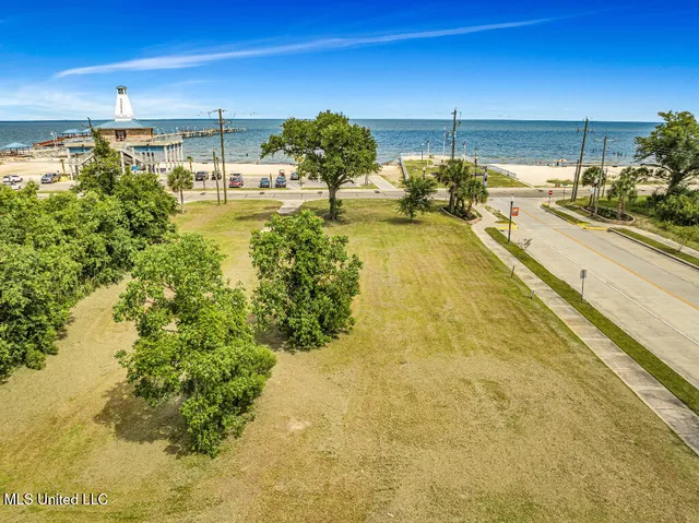 $599,000 | 106 Coleman Avenue, Waveland, MS 39576