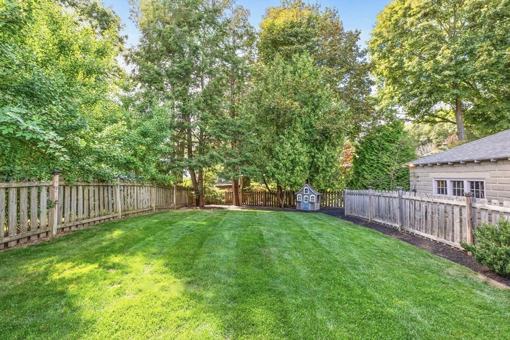 36 Stevens Road Melrose, MA 02176 - Photo 22 of 31 Gallery Image 22