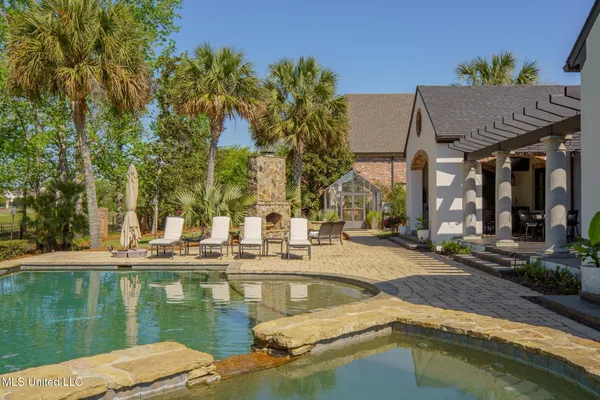 $1,449,000 | 65 Pecan Acres, Hattiesburg, MS 39402