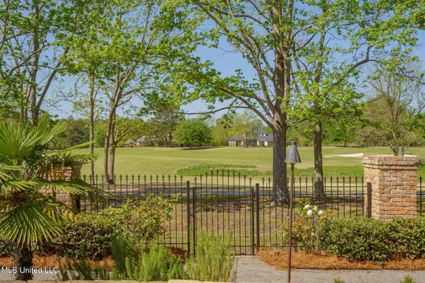 $1,449,000 | 65 Pecan Acres, Hattiesburg, MS 39402