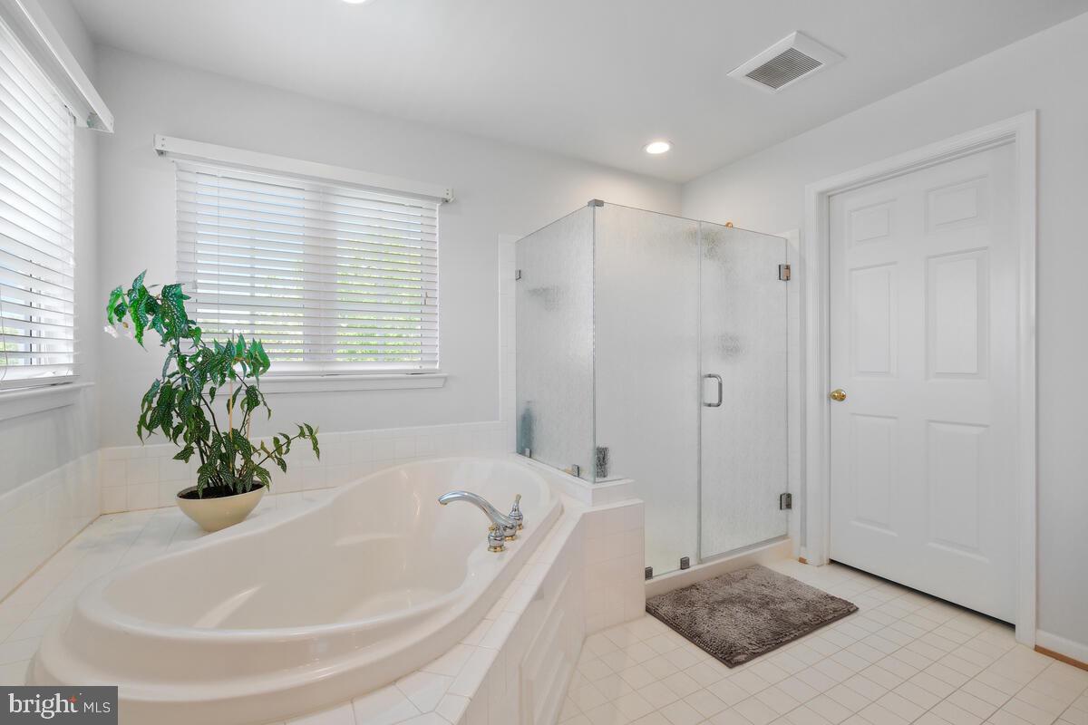 14220 Ashleigh Greene Road Boyds, MD 20841 - Photo 29 of 59