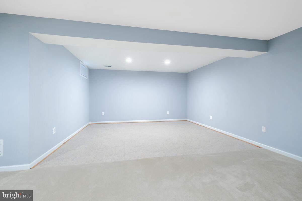 14220 Ashleigh Greene Road Boyds, MD 20841 - Photo 36 of 59