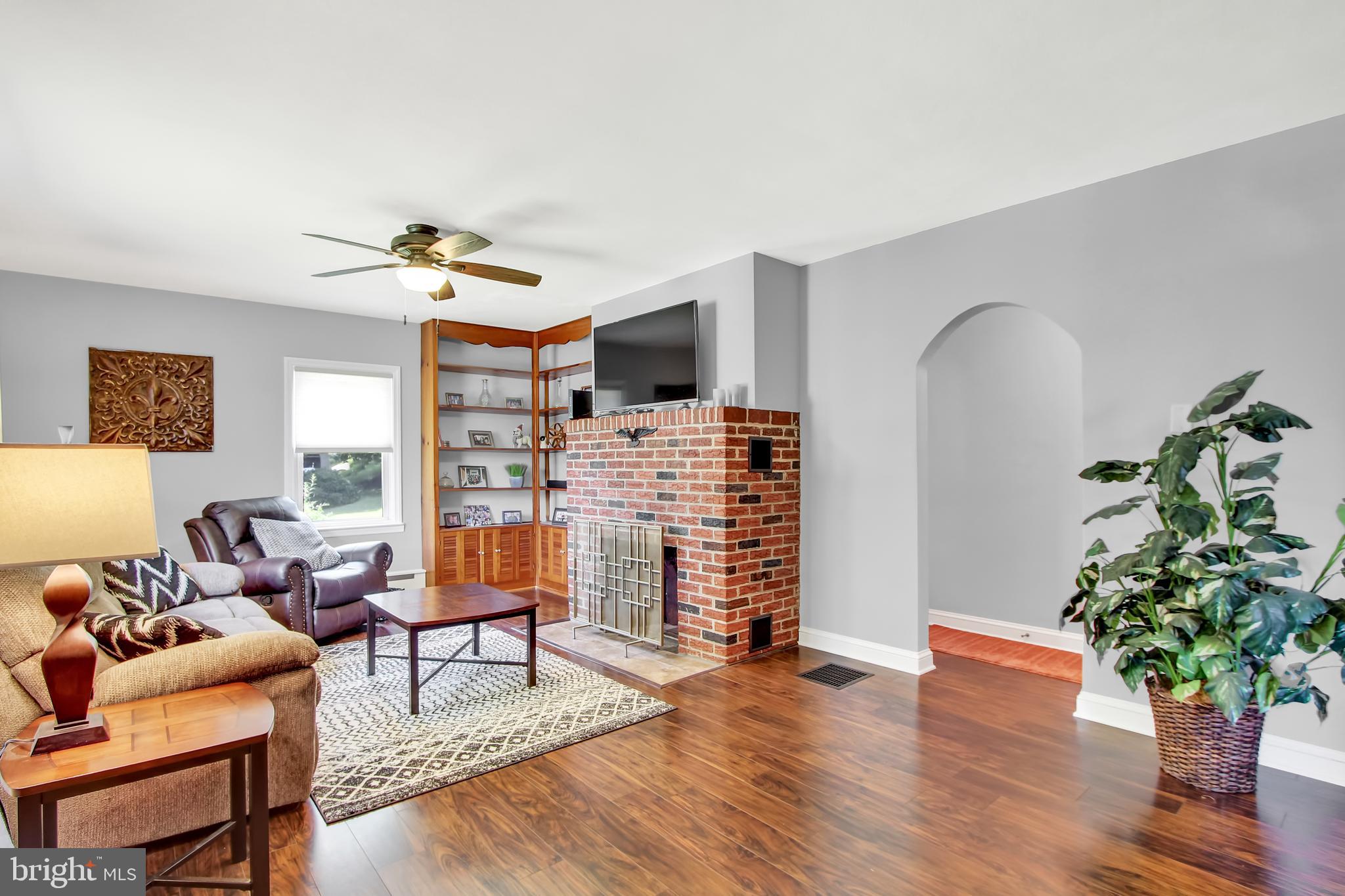 204 Chestnut Street Delta, PA 17314 - Photo 3 of 27 Gallery Image 3