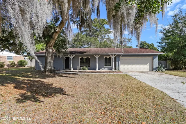 $2,100 | 3400 Red Oak Circle, Orange Park, FL 32073