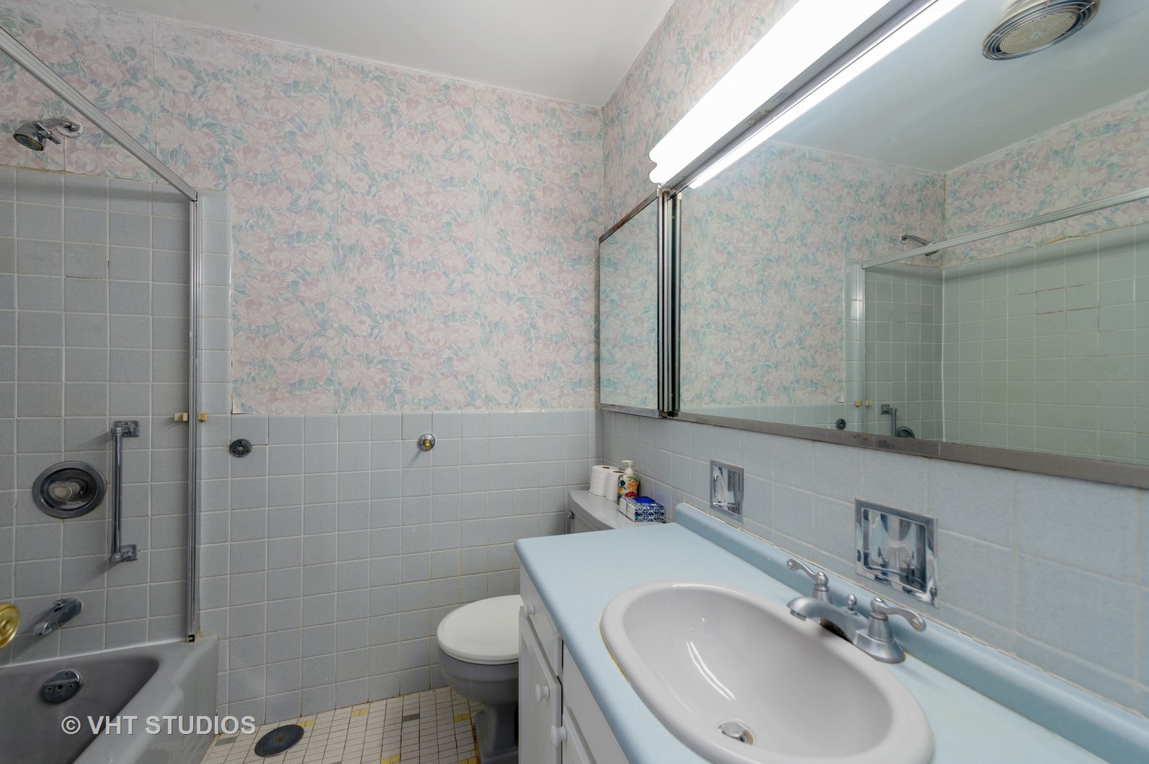 5701 North Sheridan Road, Unit 15H Chicago, IL 60660 - Photo 8 of 13